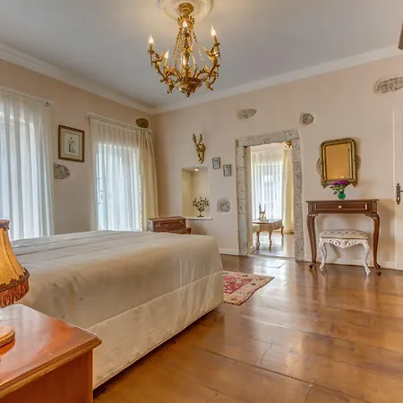 Erendira - Special Category ホテル