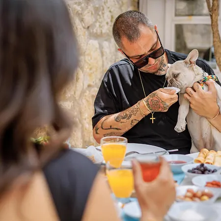 Erendira - Special Category アラカティ