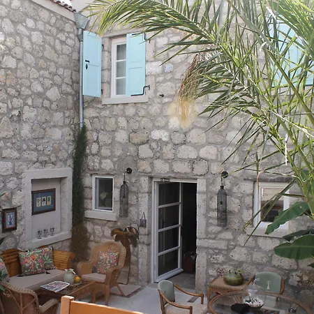 Erendira - Special Category Αλακάτι